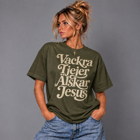 Vackra Tjejer Älskar Jesus T-shirt