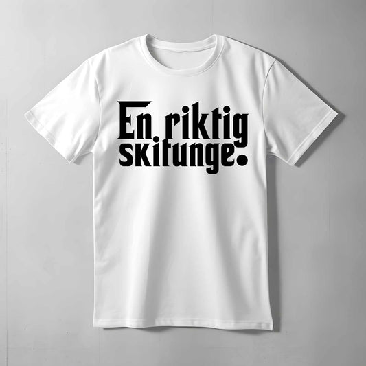 En Riktig Skitunge T-shirt