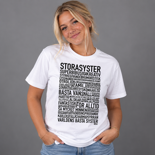 Storasyster 2024 Text T-shirt